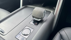 Land Rover Discovery 3.0 D300 R-Dynamic HSE 5dr Auto Diesel Station Wagon